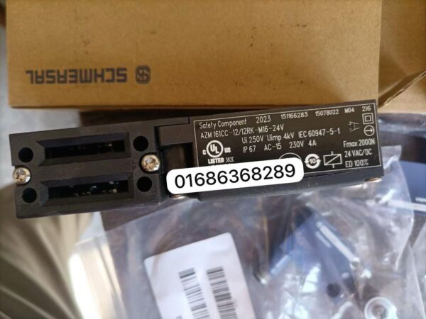 SCHMERSAL AZM 161CC-12/12RKA-024V
