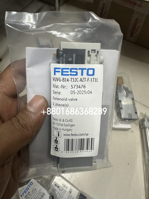Solenoid Valve  VUVG-B14-T32C-AZT-F-1T1L 573476
