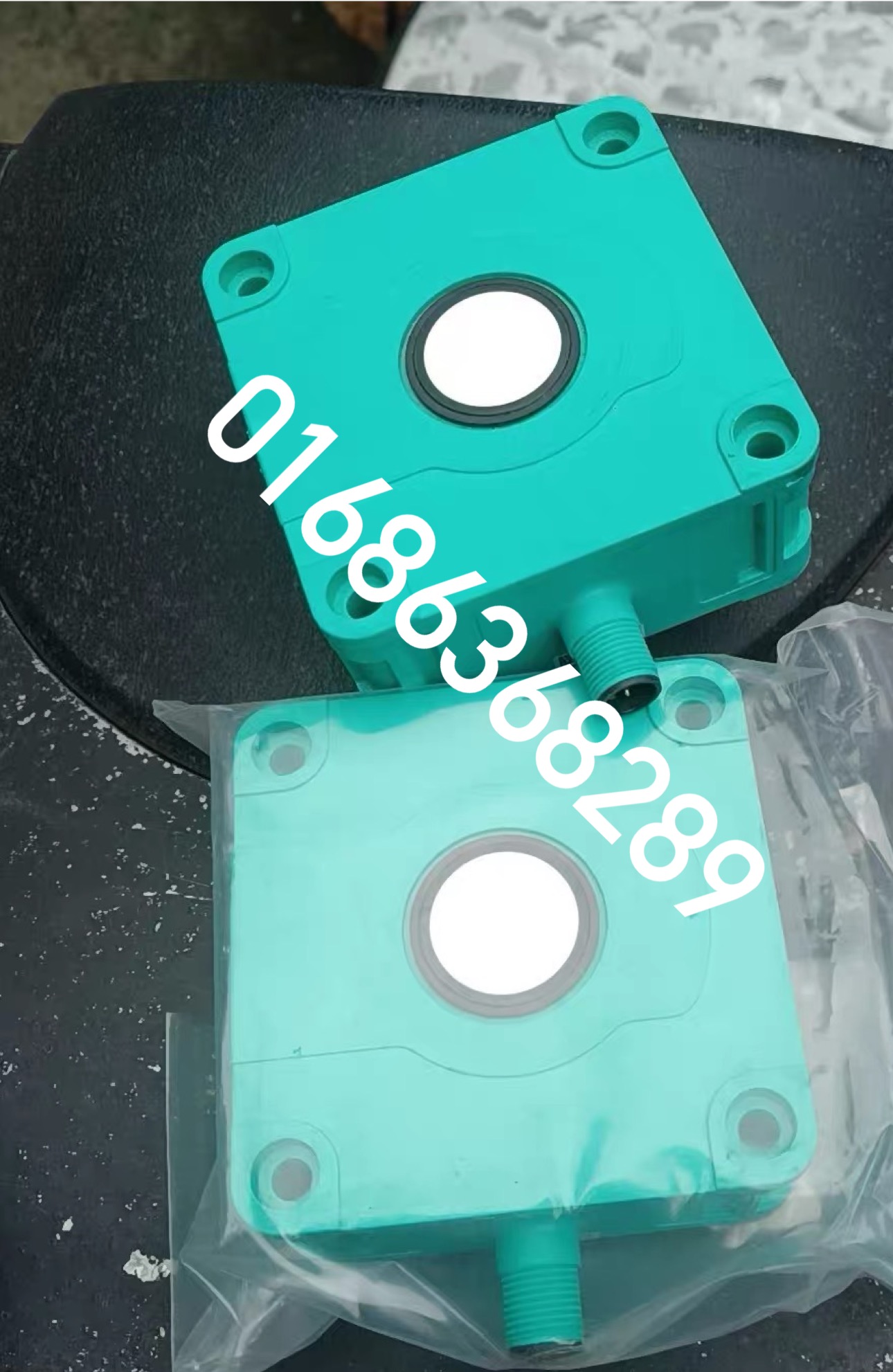 PEPPERL+FUCHS P+F UB2000-F42-E6-V15 Ultrasonic Sensor