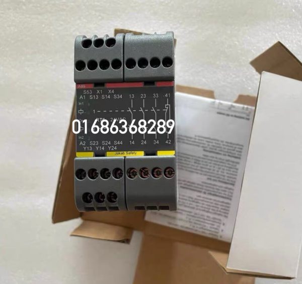 ABB 2TLA010026R0200 Safety Relay