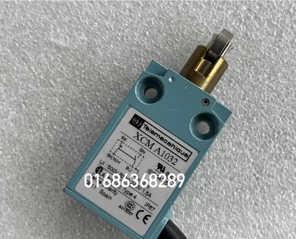 TELEMECANIQUE XCMA1032 Position Switch Limit Switch