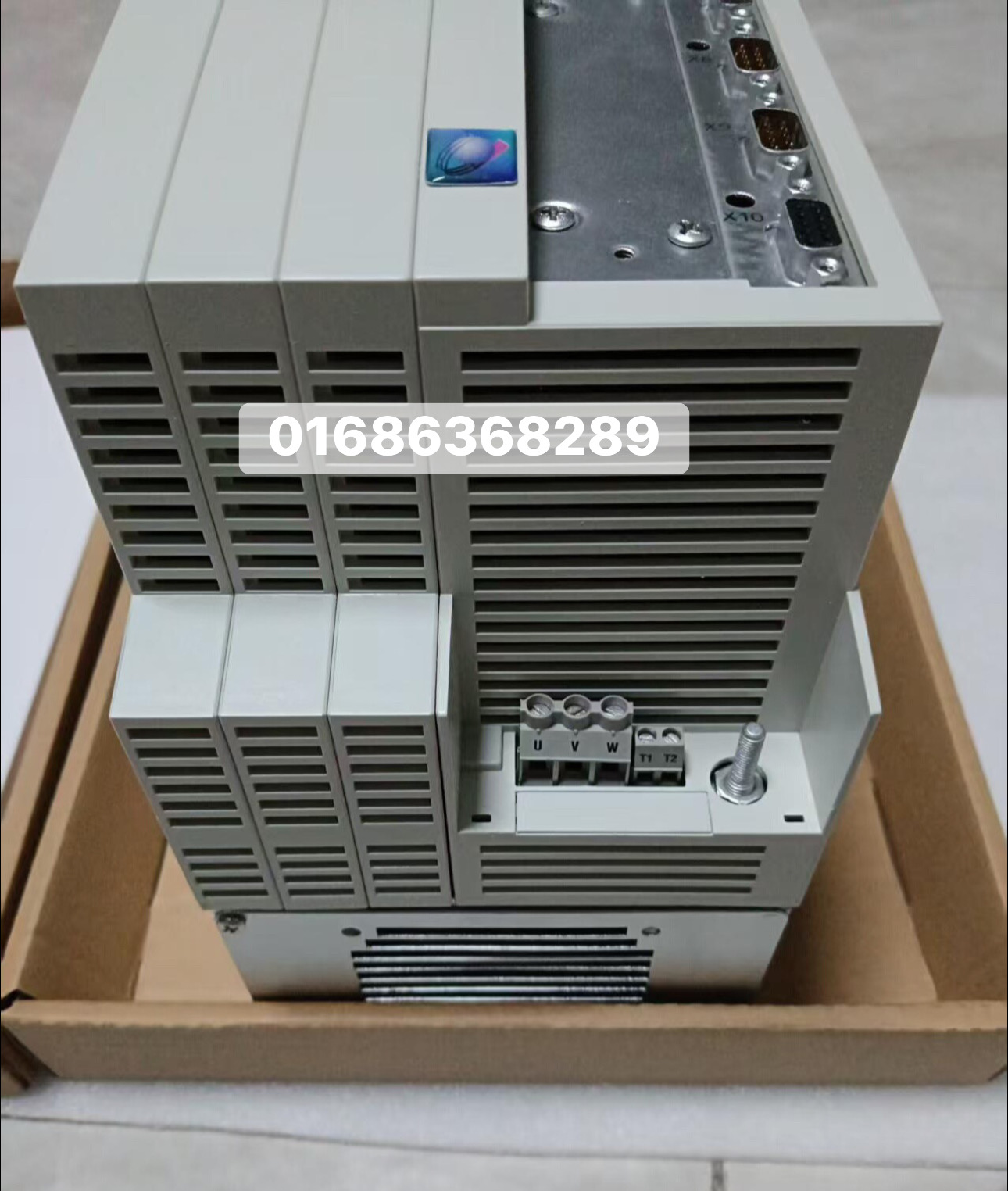 Lenze 8200 E82EV752-4C200 Vector Frequency inverter VFD